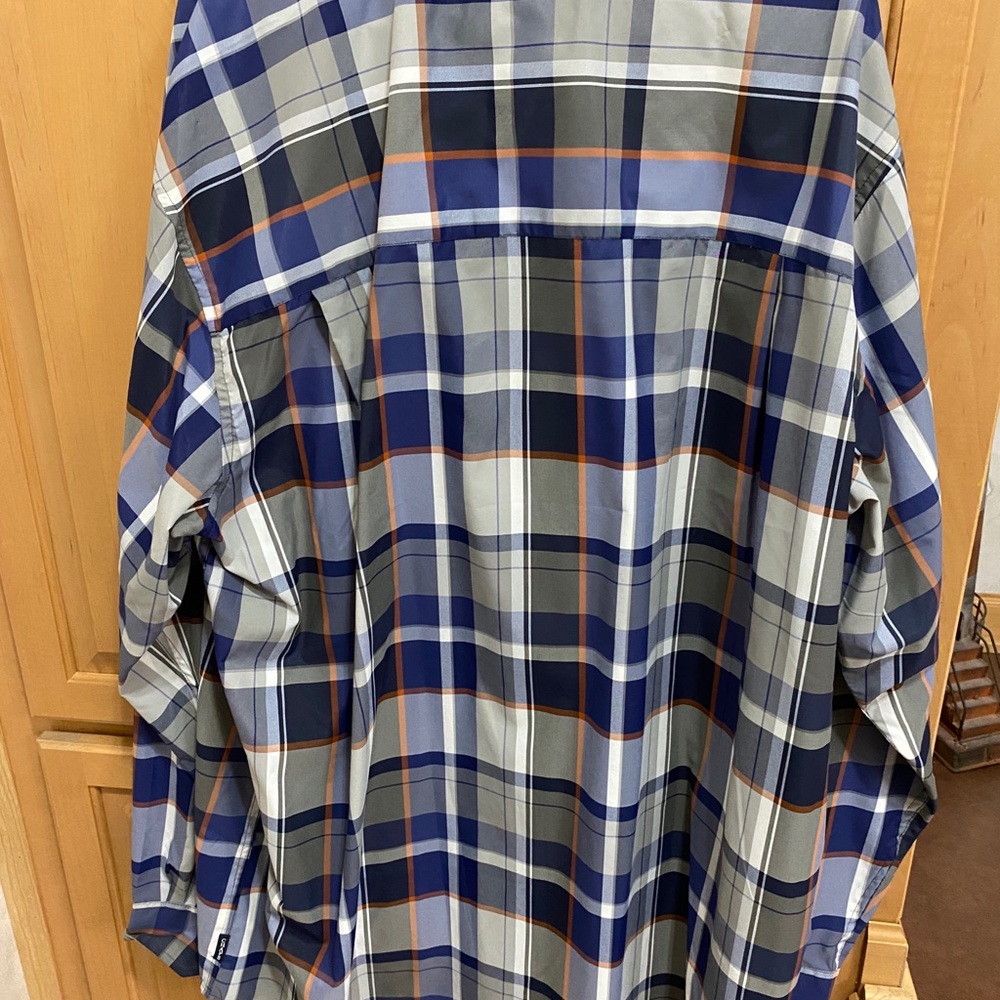 Excellent condition!
Chaps plaid long sleeve shirt - Picture 4 of 8